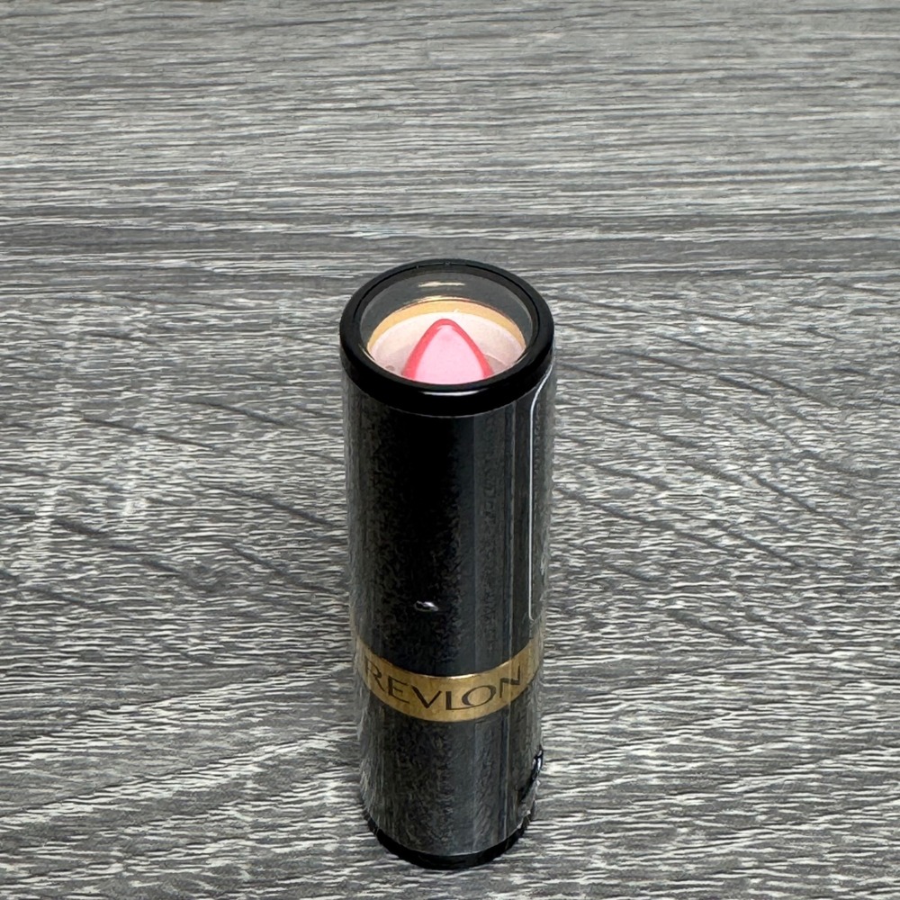 Revlon Super Lustrous Lipstick 720 Fire & Ice Creme Red 0.15 oz New Sealed - Picture 4 of 4